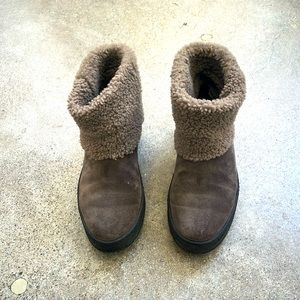 M. GEMI Shearling Boots